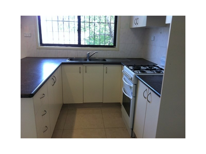 28 Tuncurry Street, Bossley Park NSW 2176