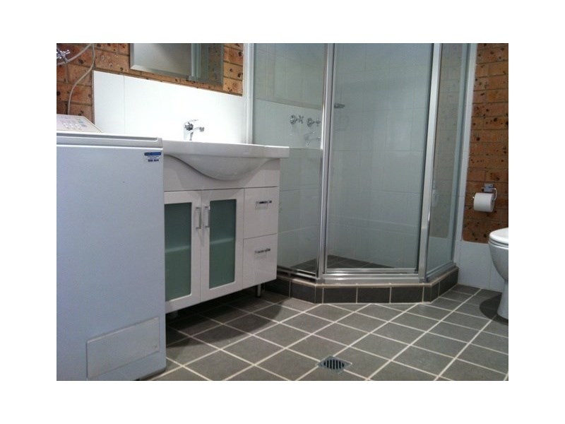 8/2 Lewers Close, Abbotsbury NSW 2176