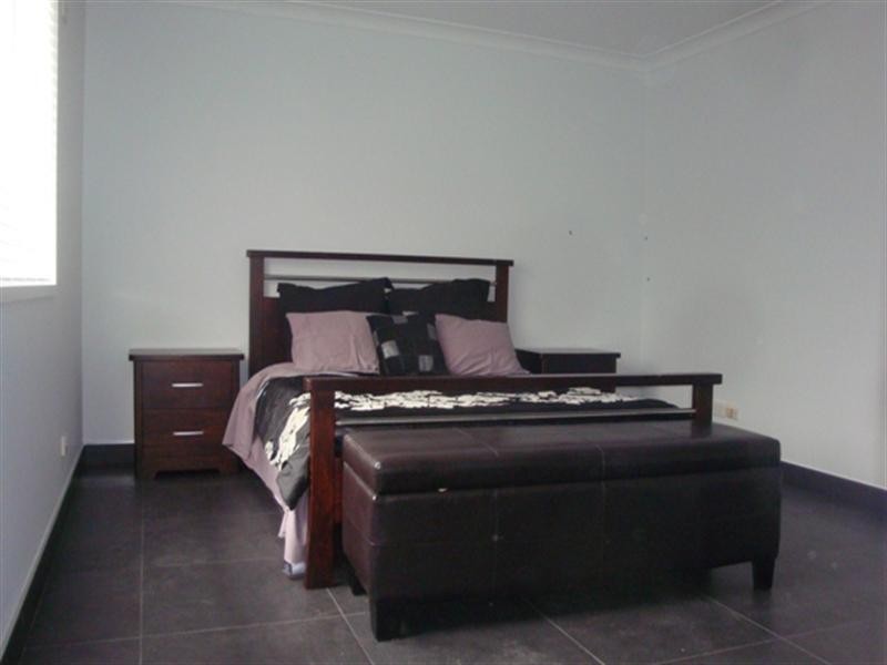 7 Saxonvale Crescent, Edensor Park NSW 2176