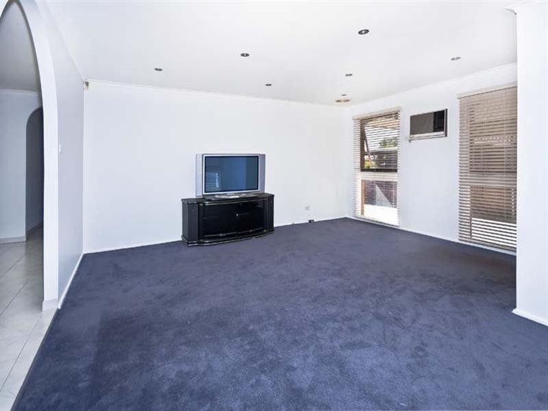 183 Prairie Vale Road, Bossley Park NSW 2176