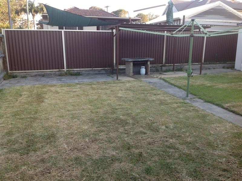 40 Serpentine Street, Merrylands NSW 2160