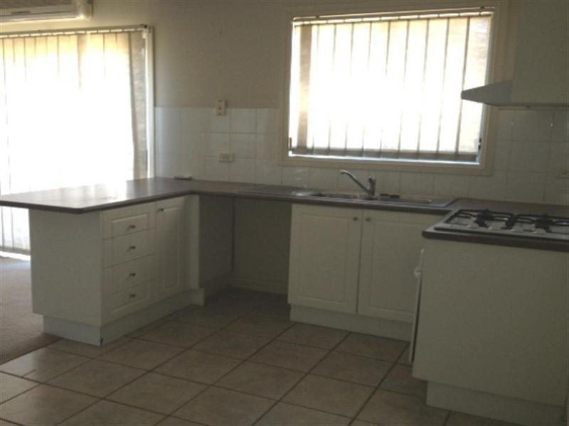 46 Marconi Road, Bossley Park NSW 2176