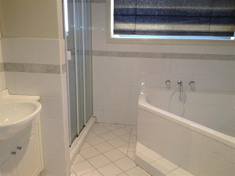 46 Marconi Road, Bossley Park NSW 2176