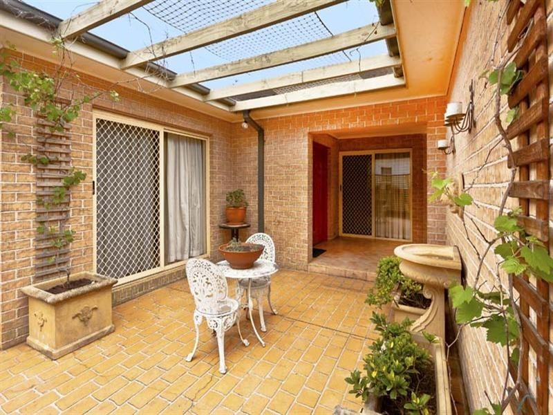 8 Joyce Street, Fairfield NSW 2165