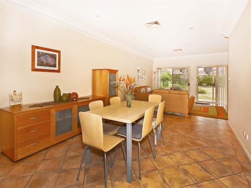 8 Joyce Street, Fairfield NSW 2165