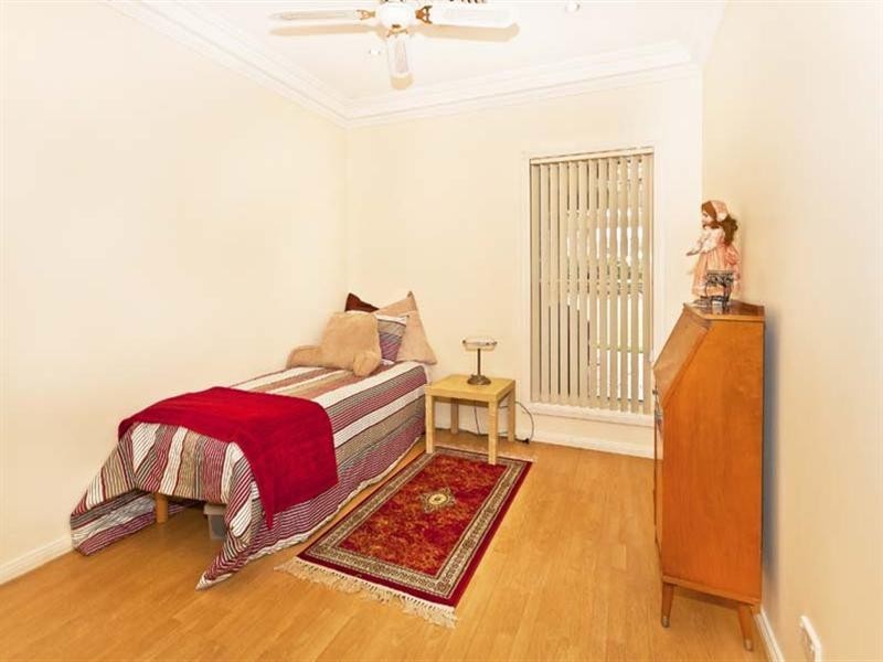 8 Joyce Street, Fairfield NSW 2165