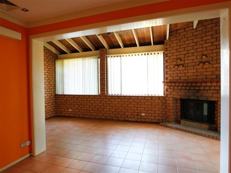 39 Restwell Road, Bossley Park NSW 2176