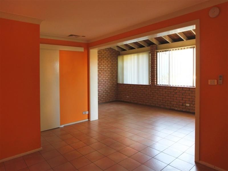 39 Restwell Road, Bossley Park NSW 2176