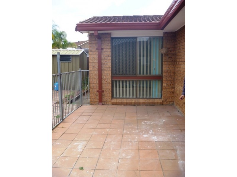 64 Glen Elgin Crescent, Edensor Park NSW 2176