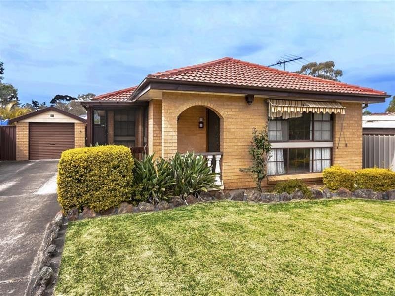 14 Dandenong Close, Bossley Park NSW 2176