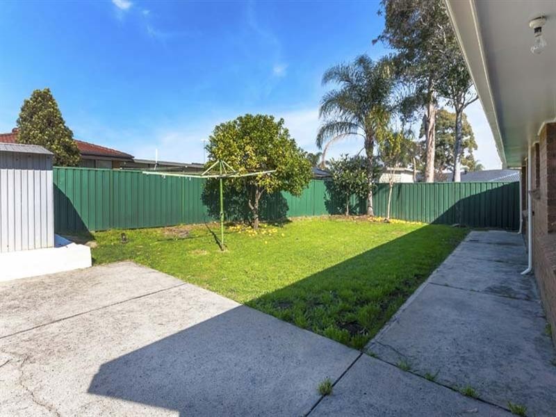 15 Wallaby Close, Bossley Park NSW 2176