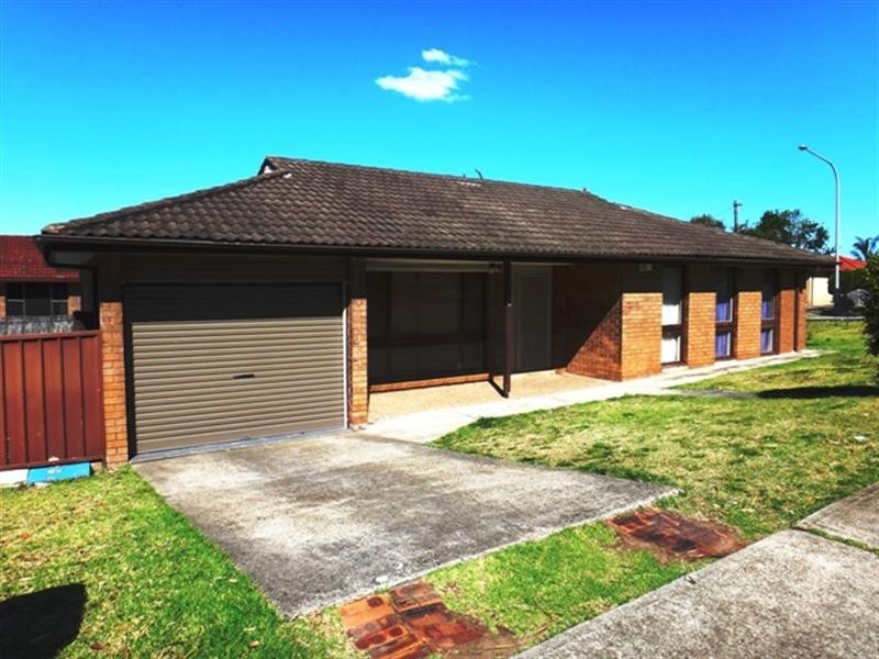 1 Maugham Crescent, Wetherill Park NSW 2164