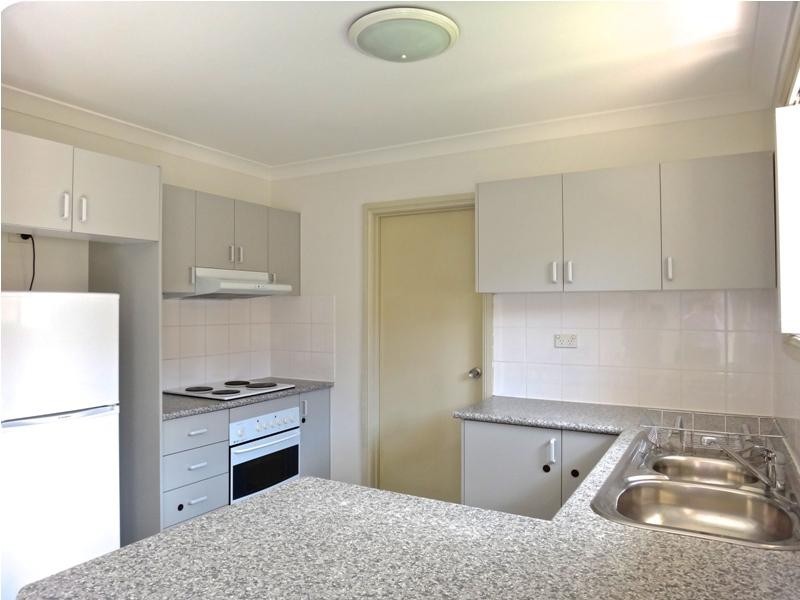 2/59-61 Devenish Street, Greenfield Park NSW 2176