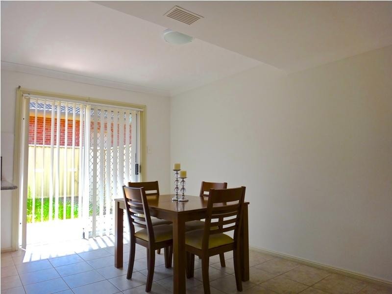 2/59-61 Devenish Street, Greenfield Park NSW 2176