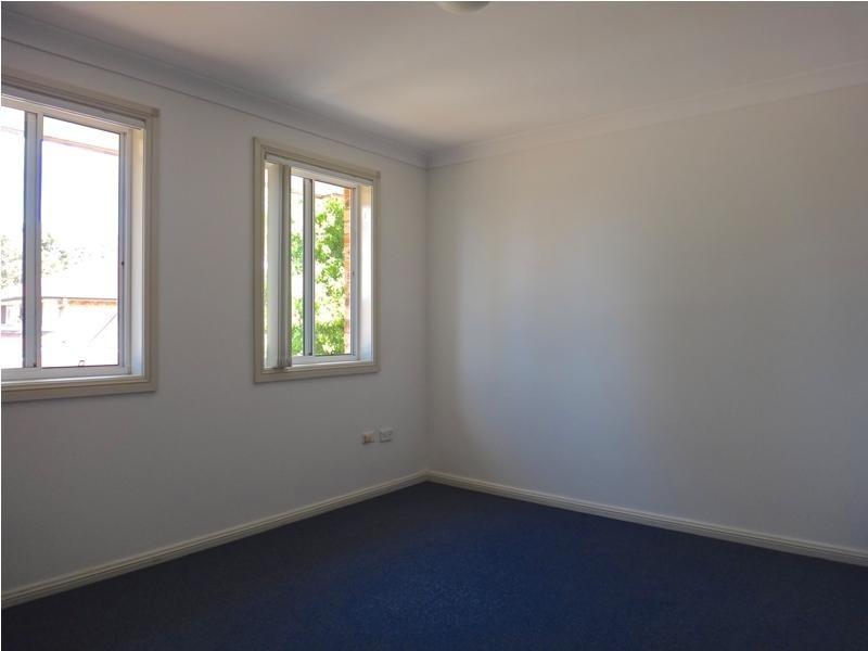 2/59-61 Devenish Street, Greenfield Park NSW 2176