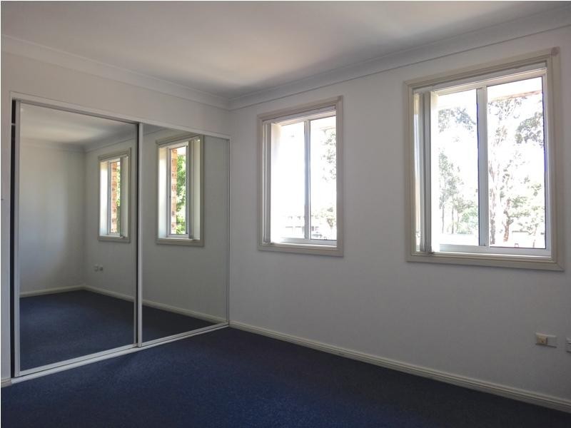 2/59-61 Devenish Street, Greenfield Park NSW 2176