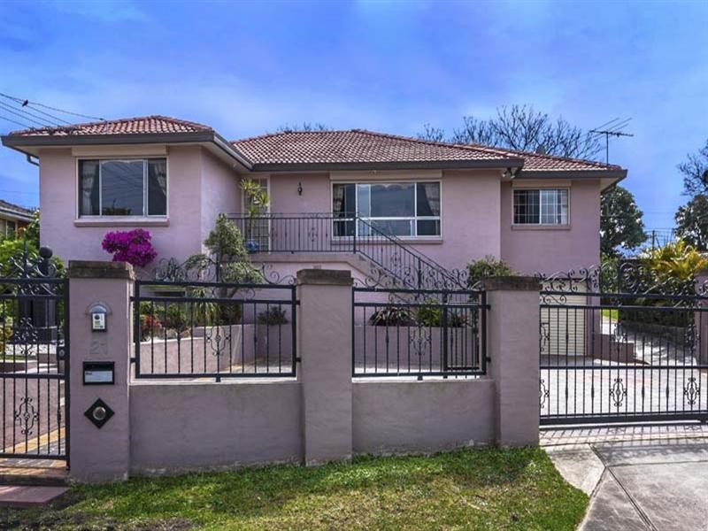 21 Corryong Street, Fairfield West NSW 2165