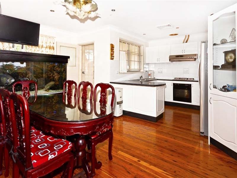 21 Corryong Street, Fairfield West NSW 2165