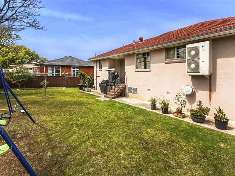 21 Corryong Street, Fairfield West NSW 2165