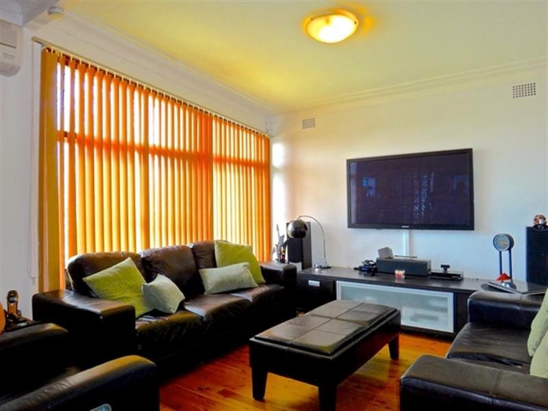 7 Edward Place, Canley Heights NSW 2166