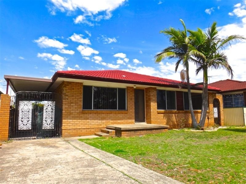 138 Restwell Road, Bossley Park NSW 2176