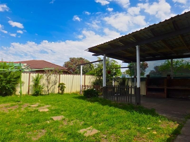138 Restwell Road, Bossley Park NSW 2176
