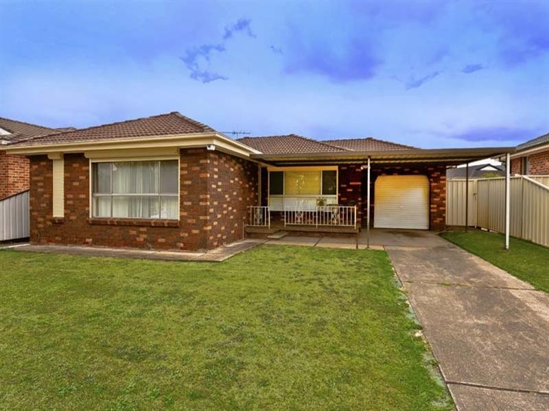 14 Garnet Street, Bossley Park NSW 2176