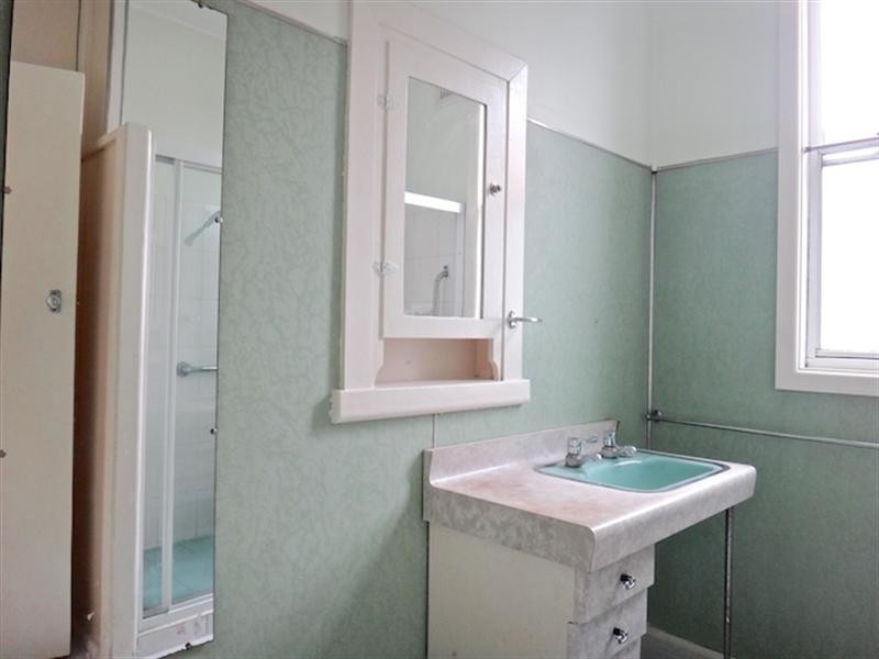 10 Adam Street, Fairfield NSW 2165