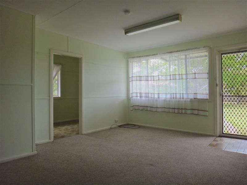 10 Adam Street, Fairfield NSW 2165