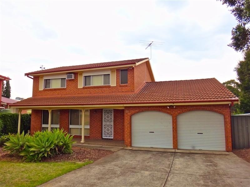 35 Holbrook Street, Bossley Park NSW 2176