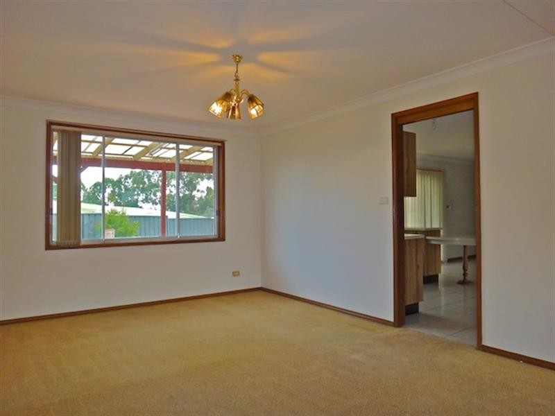 35 Holbrook Street, Bossley Park NSW 2176