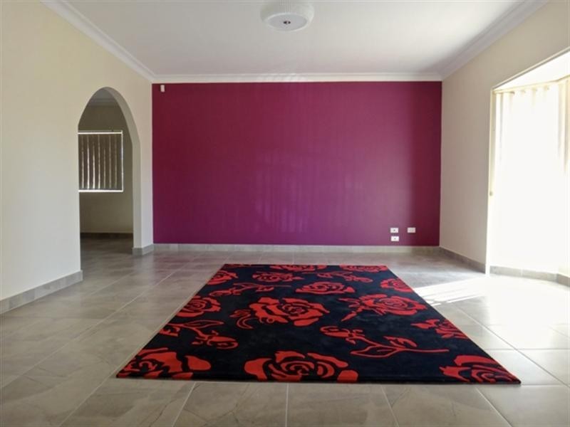 8 Hurkett Place, Bossley Park NSW 2176