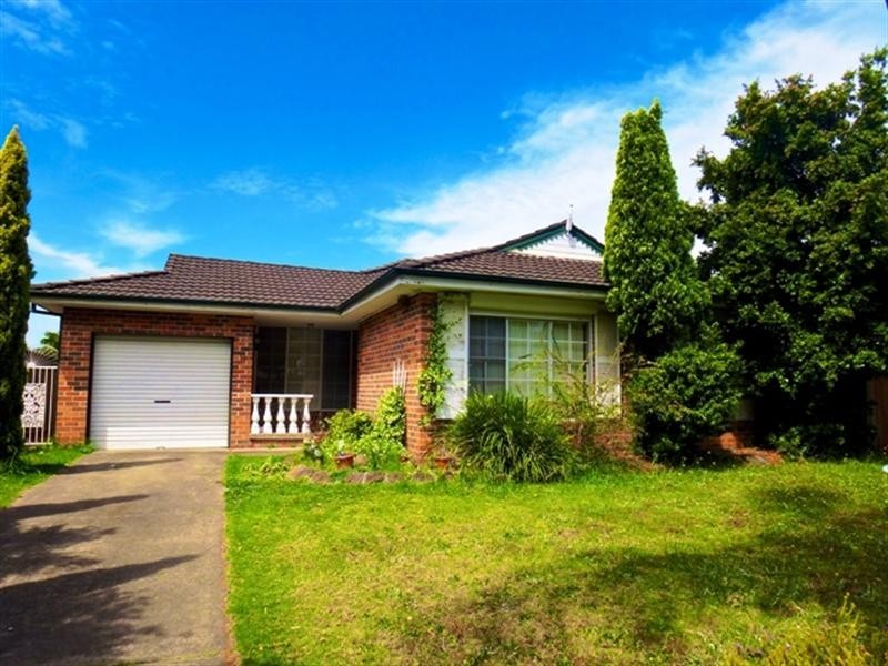 14 Macedon Street, Bossley Park NSW 2176