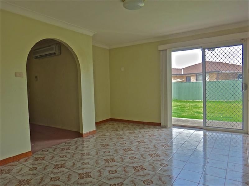 14 Macedon Street, Bossley Park NSW 2176