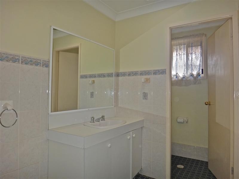 14 Macedon Street, Bossley Park NSW 2176