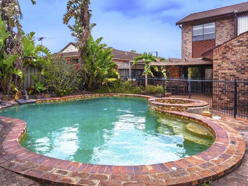 6 Ryder Road, Greenfield Park NSW 2176