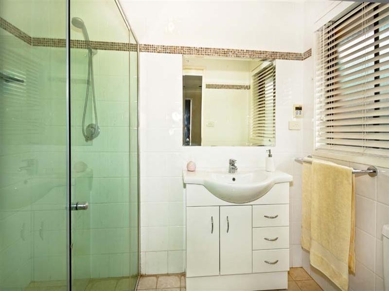 6 Ryder Road, Greenfield Park NSW 2176