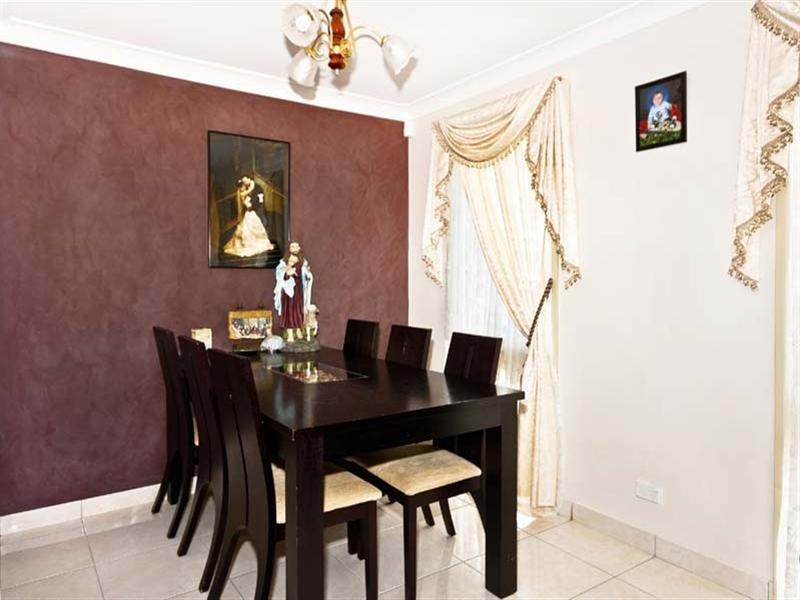 13 Esperance Crescent, Wakeley NSW 2176