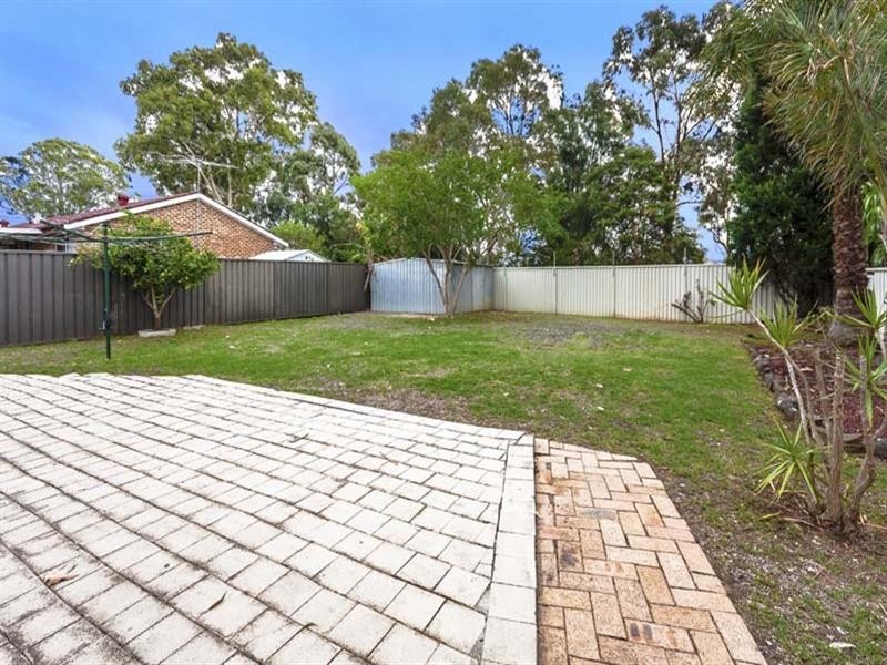 7 Coburg Place, St Johns Park NSW 2176