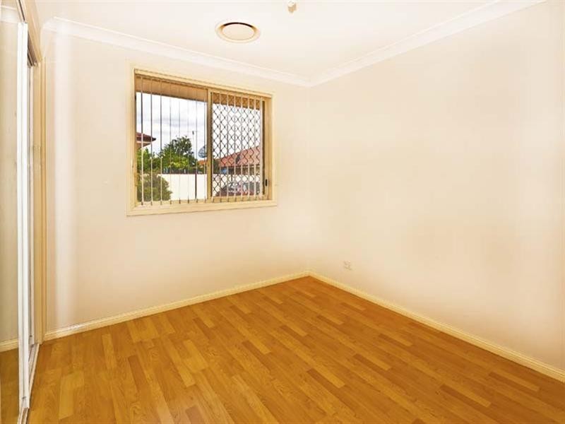 1/10-11 Devonport Street, Wakeley NSW 2176