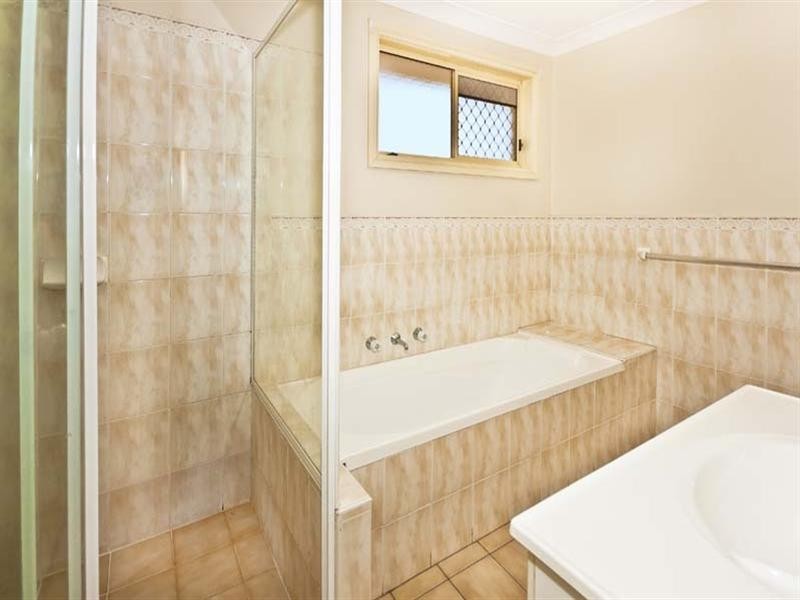 1/10-11 Devonport Street, Wakeley NSW 2176