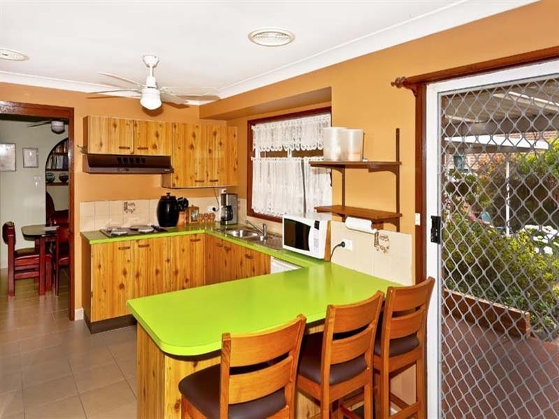 2 Seppelt Place, Edensor Park NSW 2176