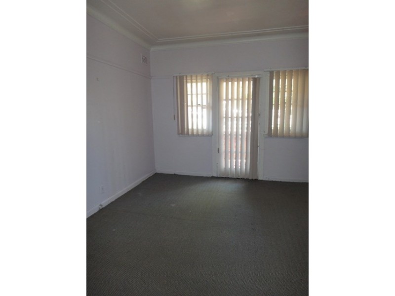 33 Camden Street, Fairfield Heights NSW 2165