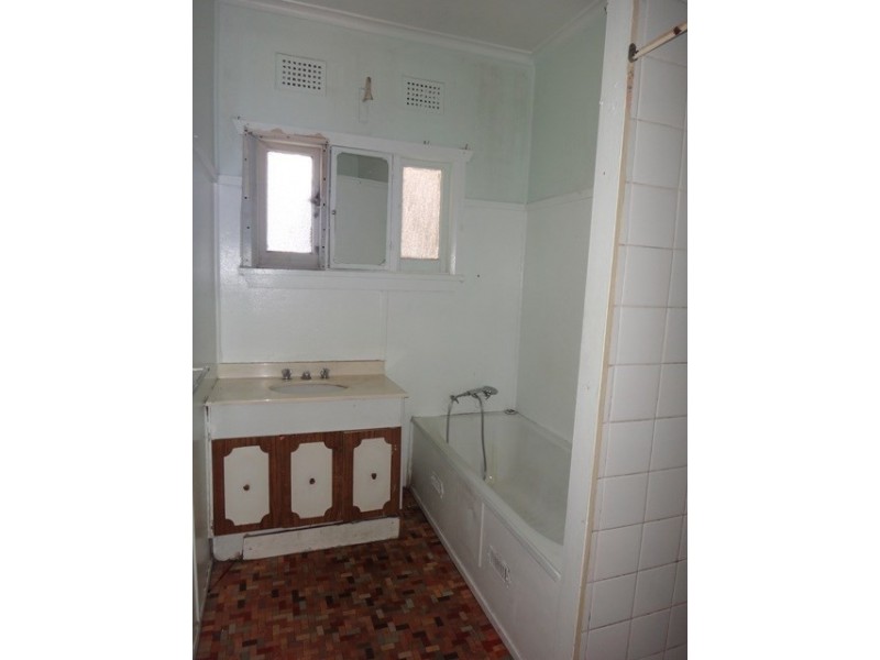 33 Camden Street, Fairfield Heights NSW 2165