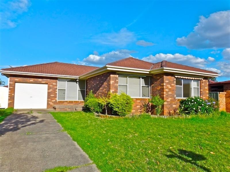 10 Macedon Street, Bossley Park NSW 2176