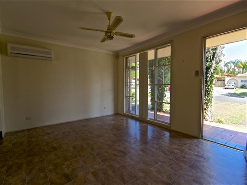 25 Longfellow Street, Wetherill Park NSW 2164