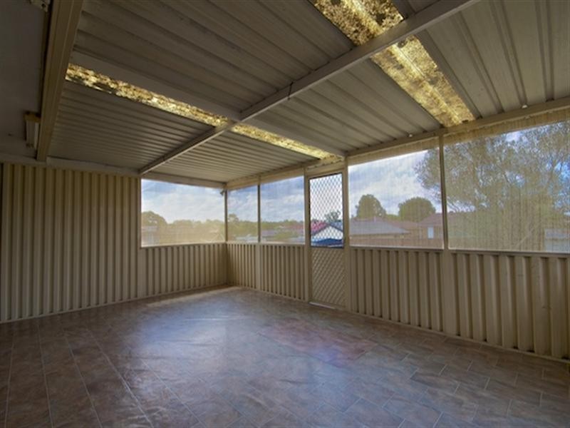 25 Longfellow Street, Wetherill Park NSW 2164