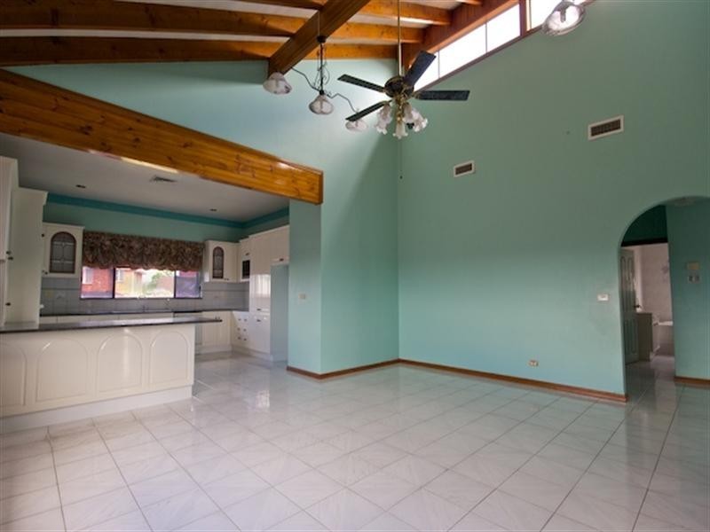 2 Sheoak Place, Bossley Park NSW 2176