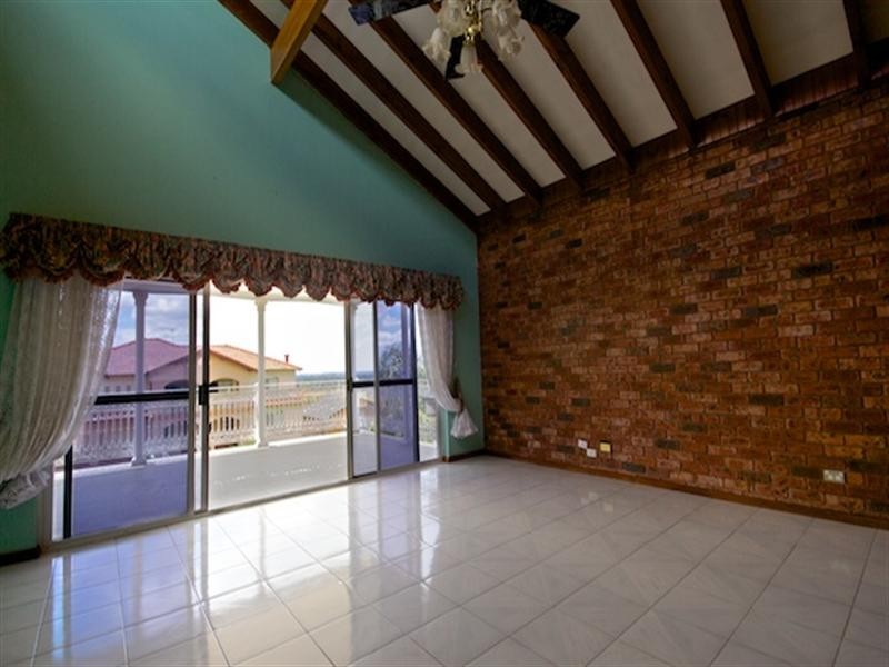 2 Sheoak Place, Bossley Park NSW 2176