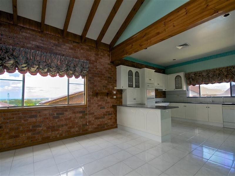 2 Sheoak Place, Bossley Park NSW 2176